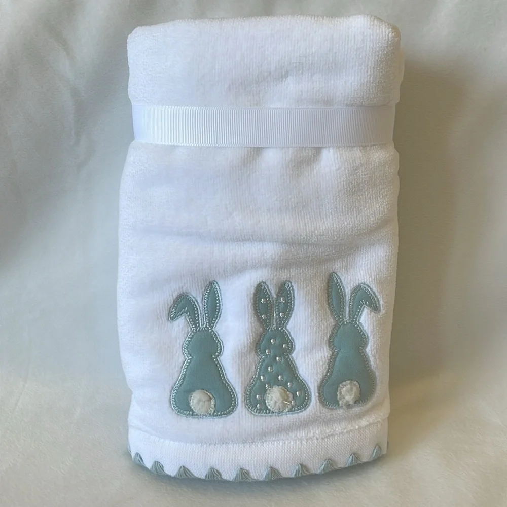 CARO Home, 100% Cotton White and Blue/Green Bunny Back Hand Towels, Set of 2